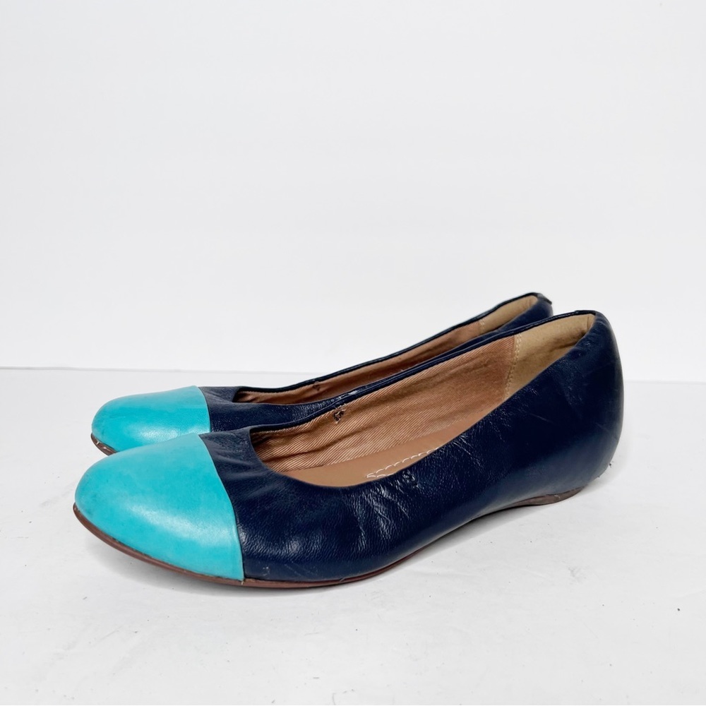 Clarks Two Toned Blue Leather Flats Size 7 Women’s